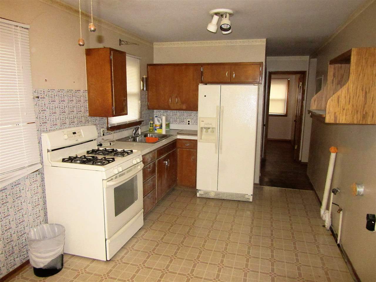 2405 Judah Logan Road Bedford, IN 47421 - Photo 4 of 20