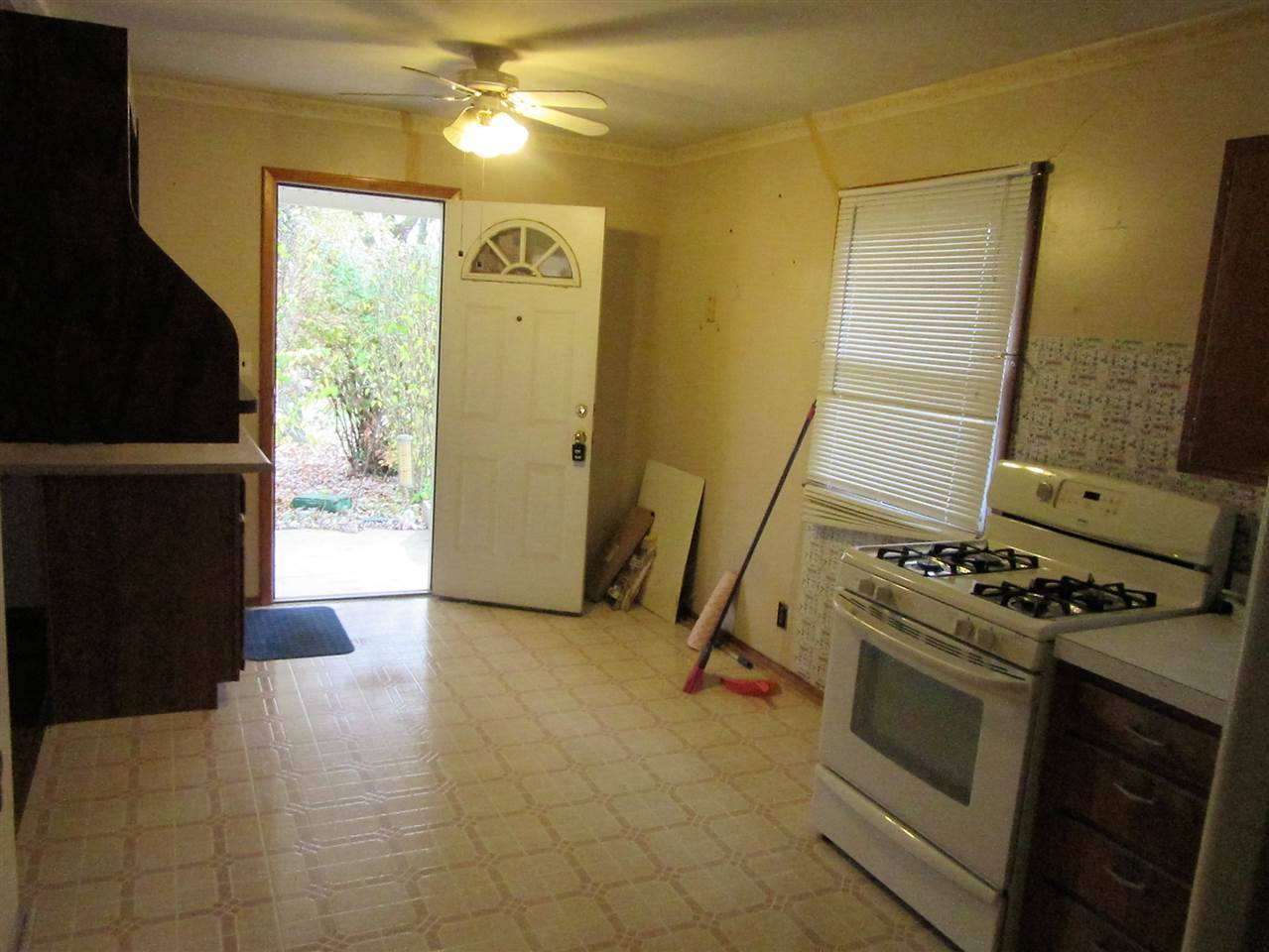 2405 Judah Logan Road Bedford, IN 47421 - Photo 10 of 20