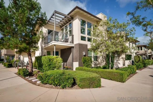 $1,099,000 | 16750 Coyote Bush Drive, Unit 19, San Diego, CA 92127