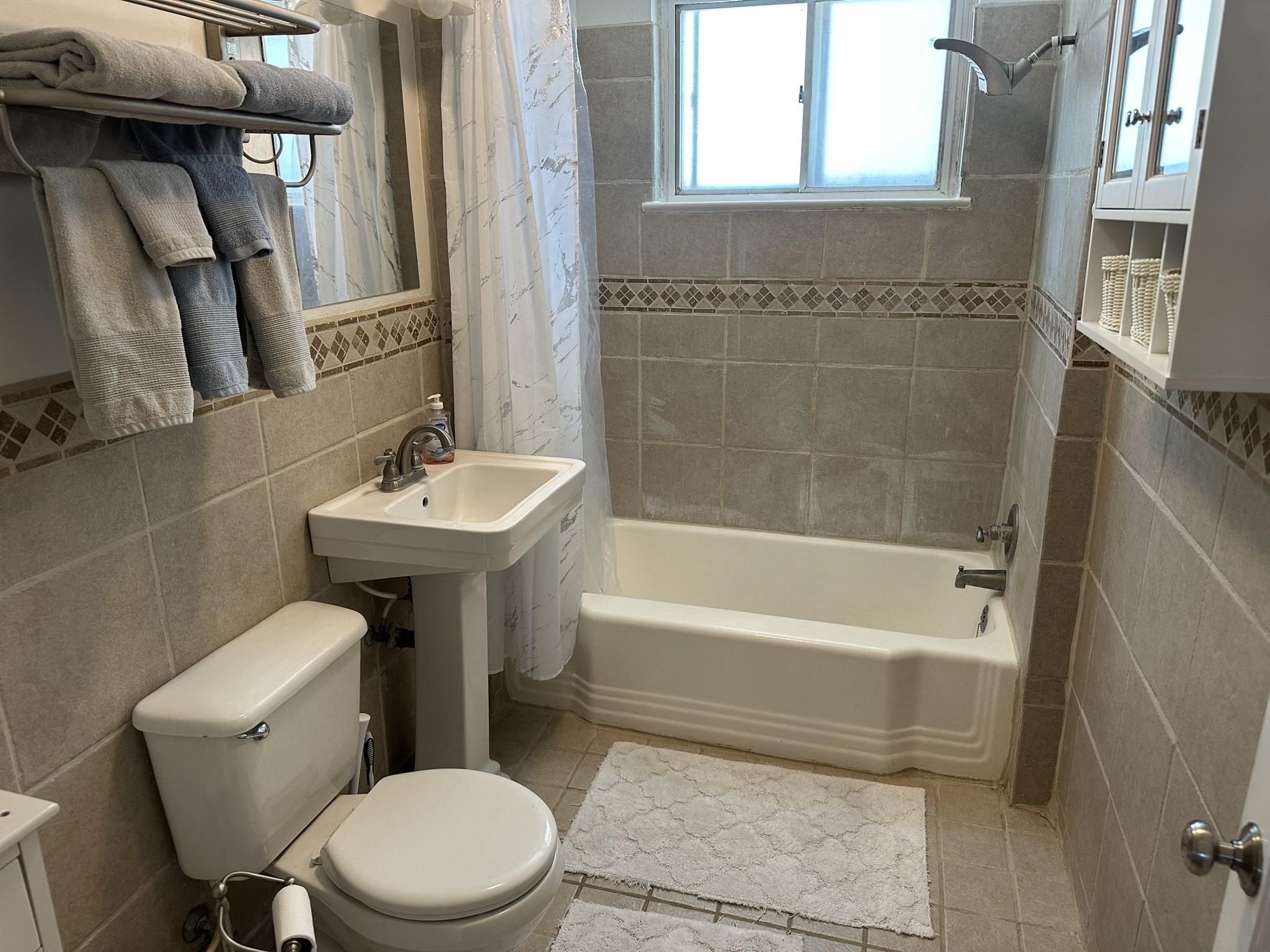 4527 Ridgeway Drive, Unit B Los Alamos, NM 87544 - Photo 12 of 25