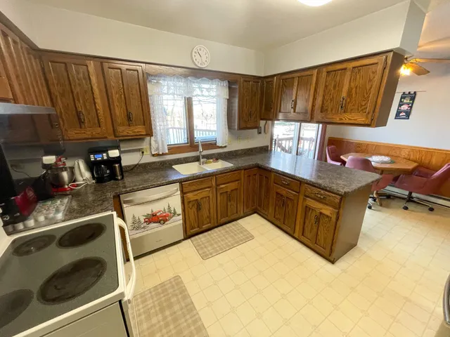 $650,000 | 1559 Stone Lake Road Southwest, Bemidji, MN 56601