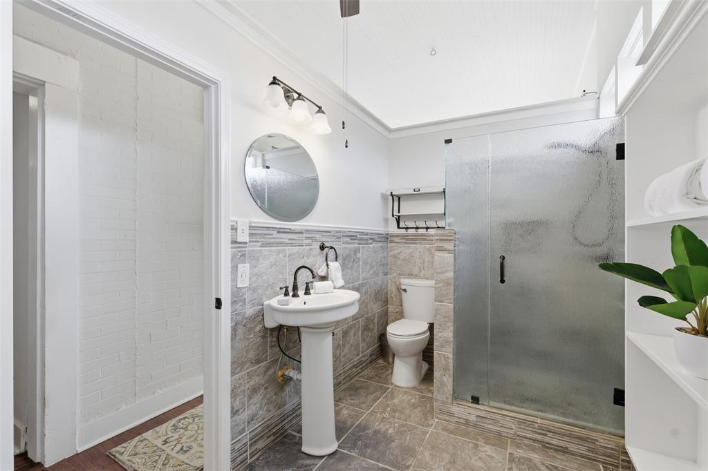 2264 Lipscomb Street Fort Worth, TX 76110 - Photo 23 of 40