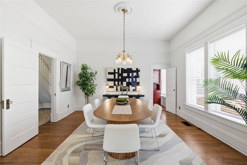 2264 Lipscomb Street Fort Worth, TX 76110 - Photo 3 of 40