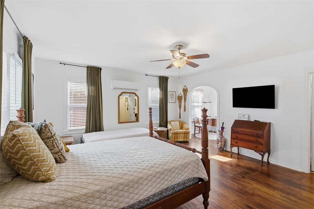 2264 Lipscomb Street Fort Worth, TX 76110 - Photo 32 of 40 Unit A