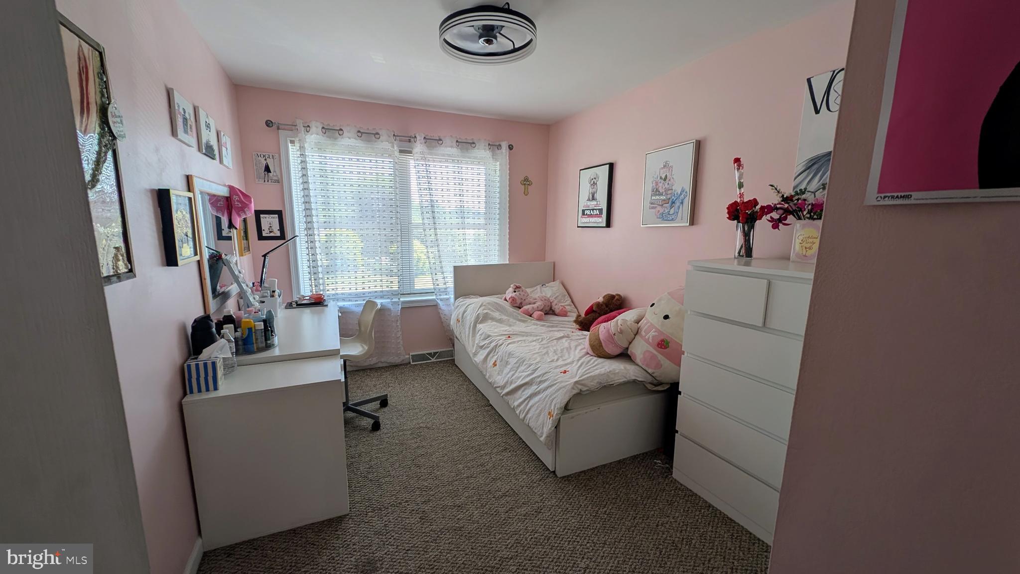 641 Fairview Avenue Lancaster, PA 17603 - Photo 3 of 19 Second bedroom