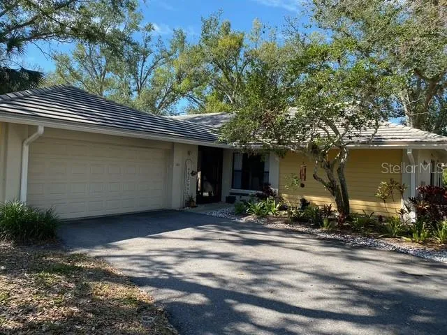 $237,500 | 263 Southampton Drive, Unit 301, Venice, FL 34293