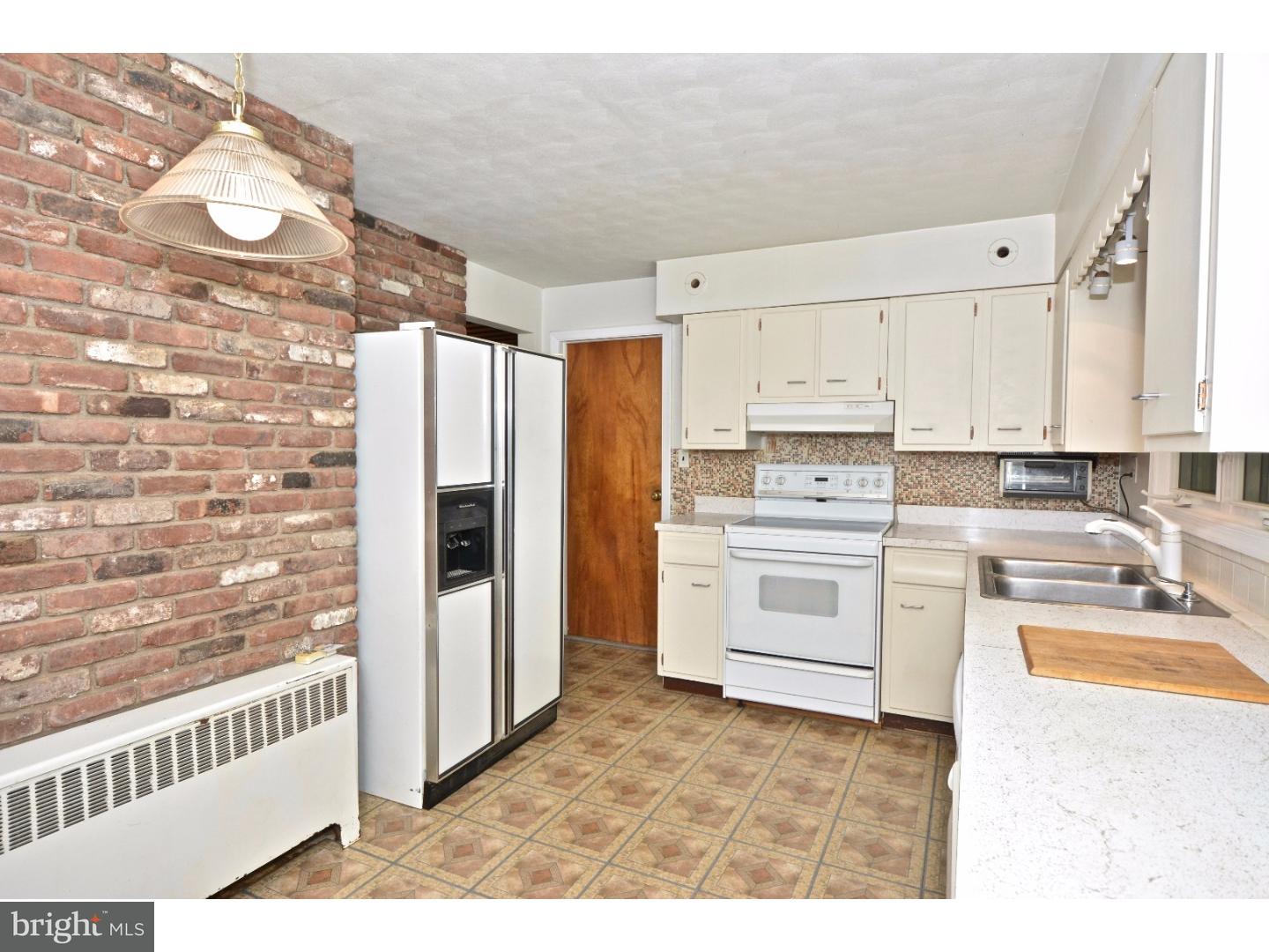 104 Bull Run Road Ewing, NJ 08638 - Photo 7 of 22