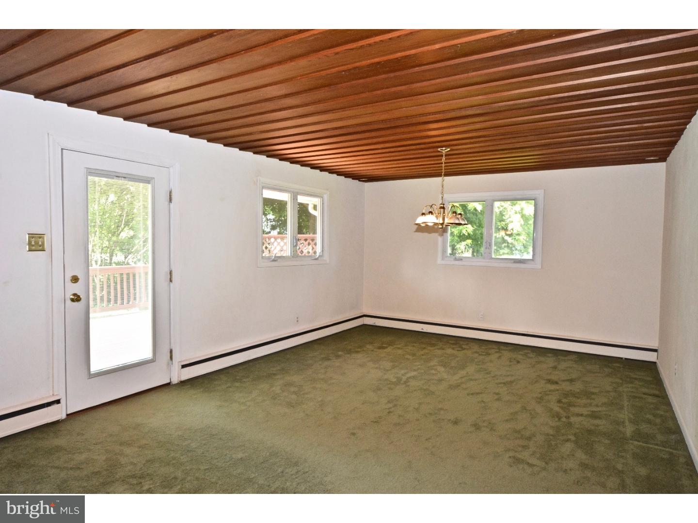 104 Bull Run Road Ewing, NJ 08638 - Photo 9 of 22