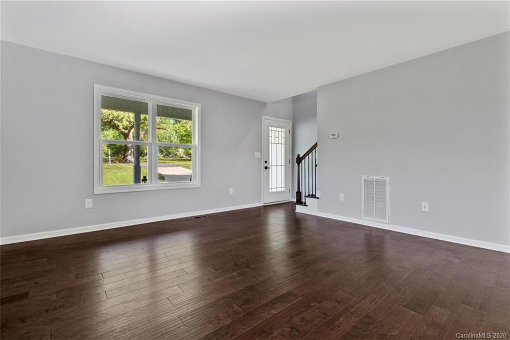 192 State Rd S-46-186 Clover, SC 29710 - Photo 7 of 38 Gallery Image 7