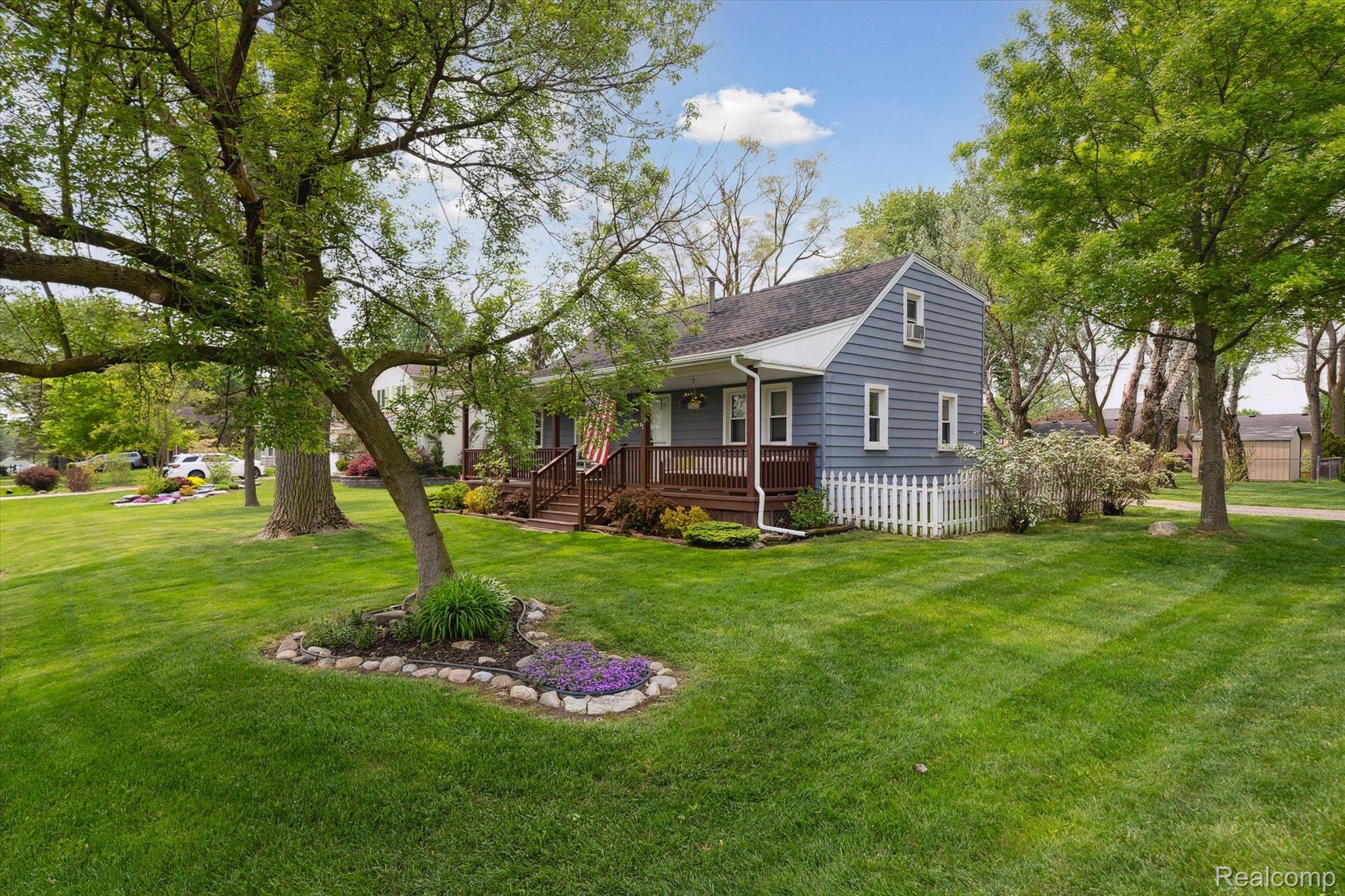 3816 Mildred Avenue Rochester, MI 48309 - Photo 5 of 37 Gallery Image 5