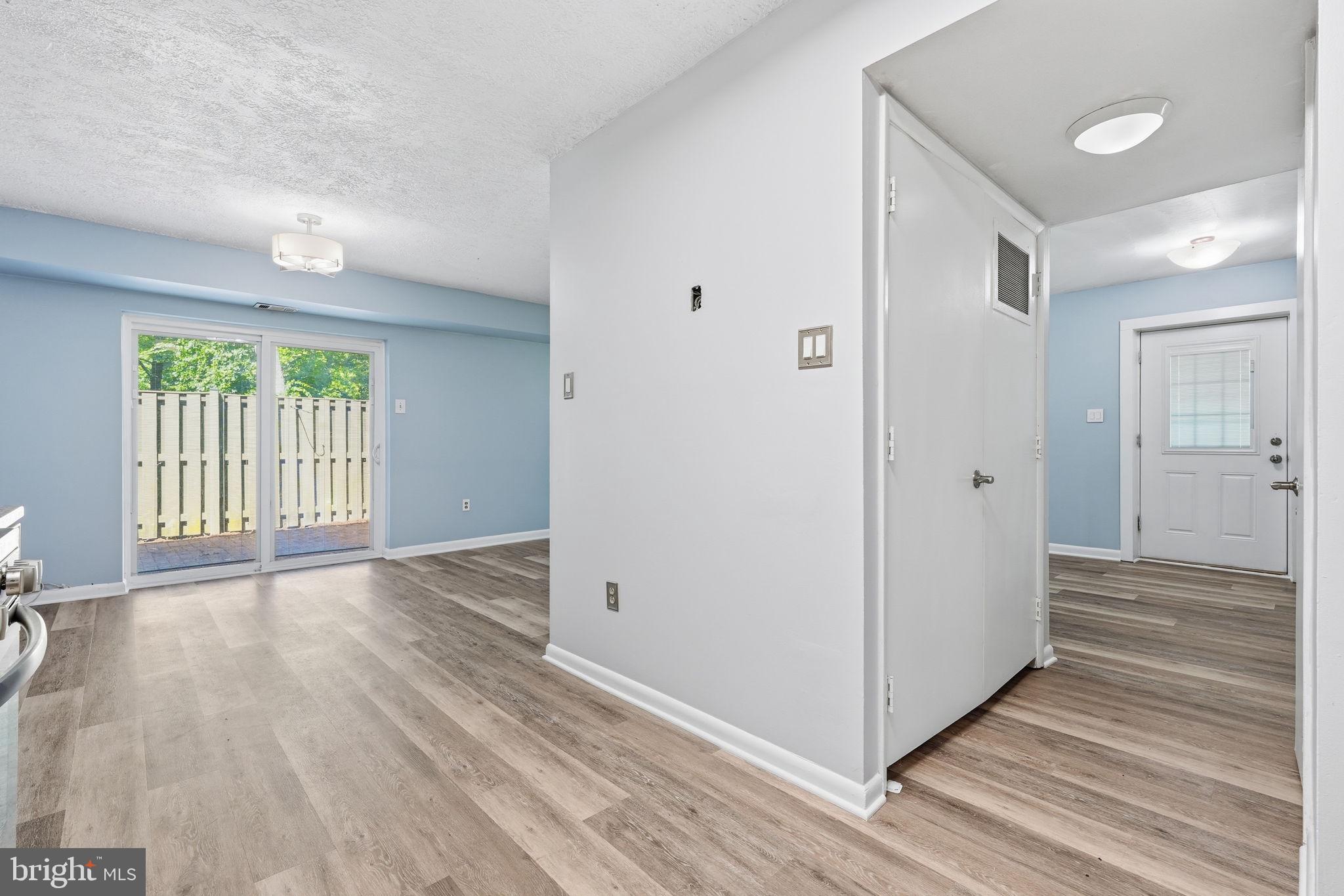 9554 Transfer Row Columbia, MD 21045 - Photo 7 of 35