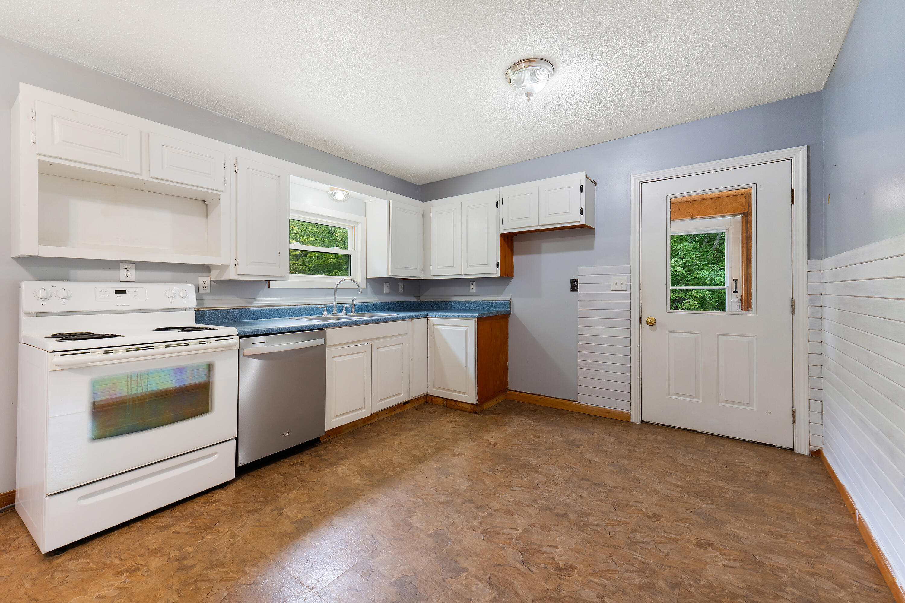 692 East Pittston Road Pittston, ME 04345 - Photo 15 of 39 692 E Pittston Rd_0115