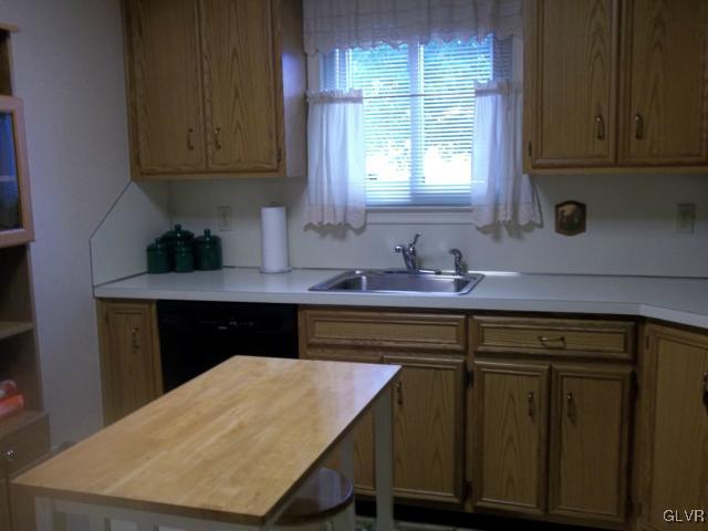 930 Cold Spring Road, Unit 3 Allentown, PA 18103 - Photo 6 of 15 Gallery Image 6