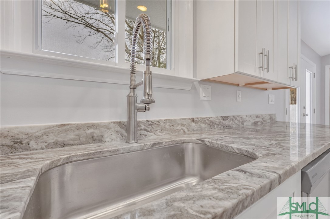 411 Linwood Road Savannah, GA 31419 - Photo 14 of 21