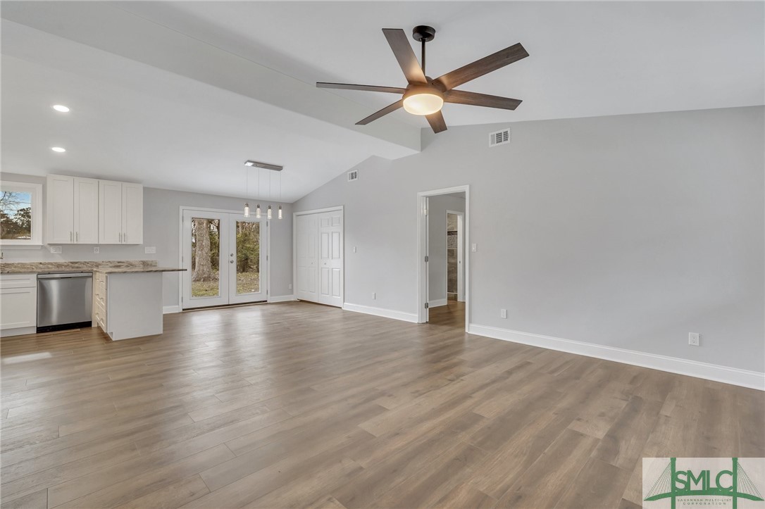 411 Linwood Road Savannah, GA 31419 - Photo 4 of 21