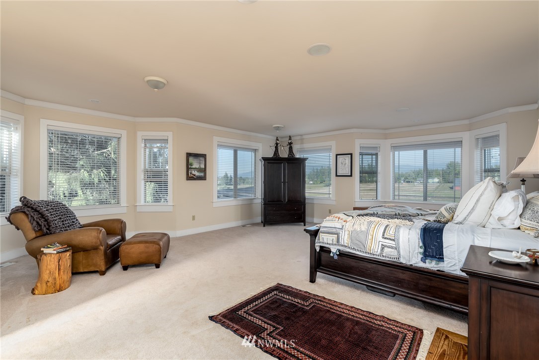 1830 East Smith Road Bellingham, WA 98226 - Photo 24 of 40 Gallery Image 24