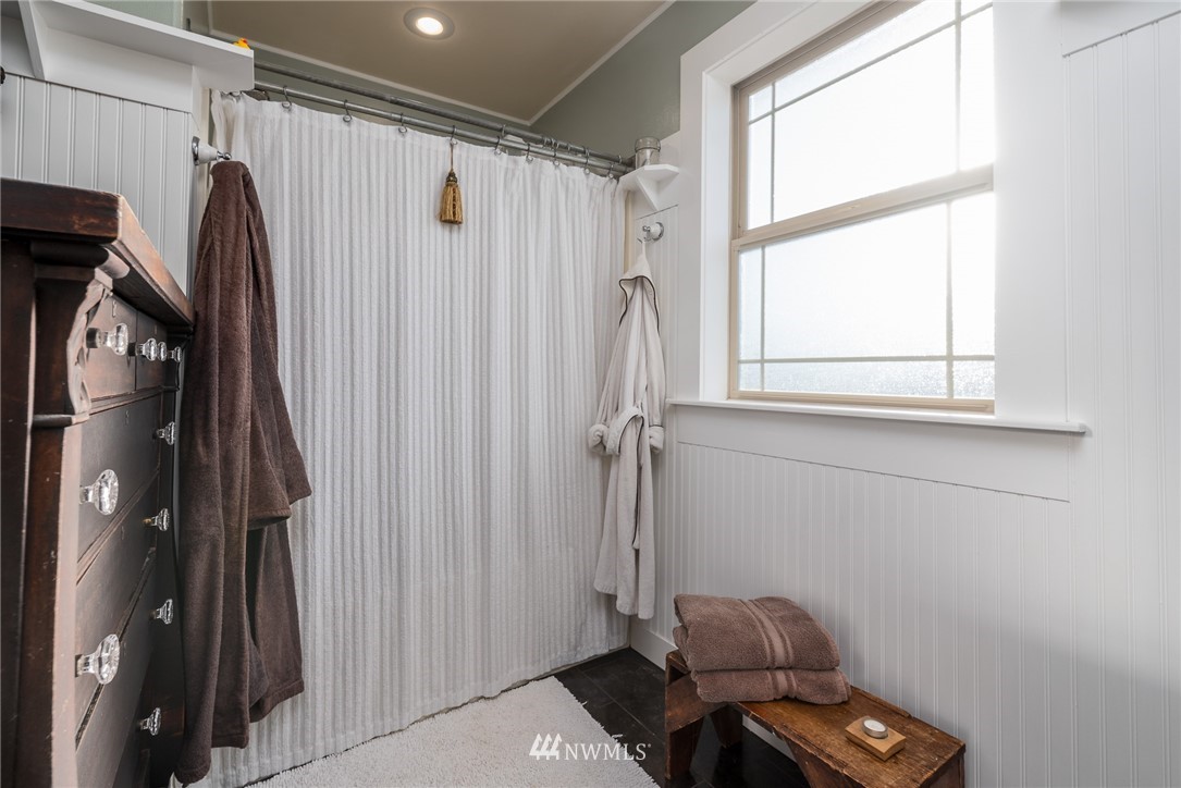 1830 East Smith Road Bellingham, WA 98226 - Photo 27 of 40 Gallery Image 27