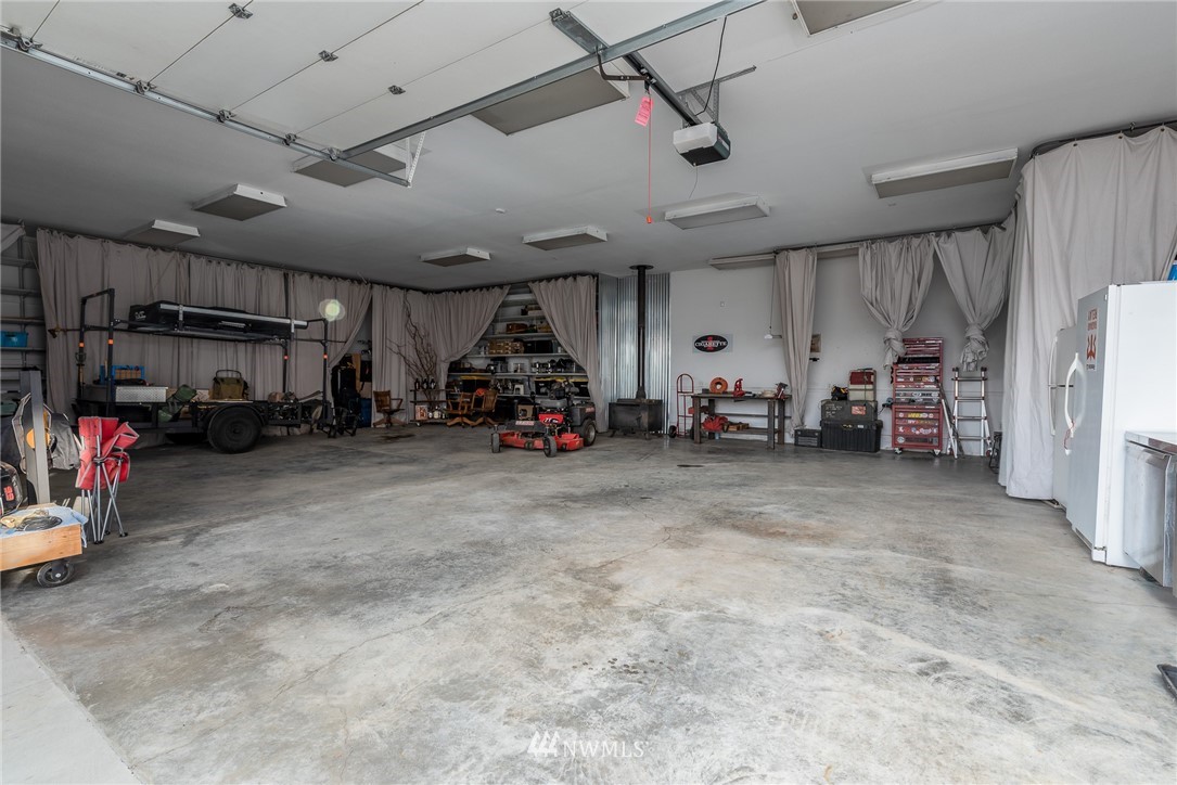 1830 East Smith Road Bellingham, WA 98226 - Photo 35 of 40 Gallery Image 35