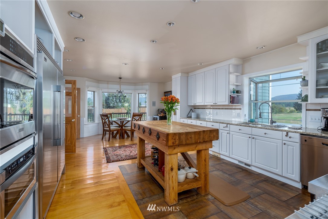 1830 East Smith Road Bellingham, WA 98226 - Photo 7 of 40 Gallery Image 7