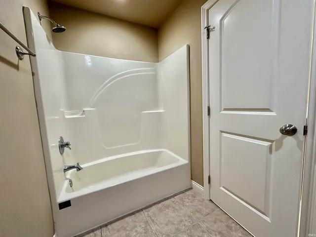 $310,000 | 6182 Glenview Drive, Newburgh, IN 47630