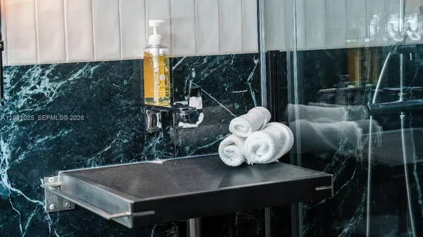 $5,850 | 5255 Collins Avenue, Unit 12F, Miami Beach, FL 33140