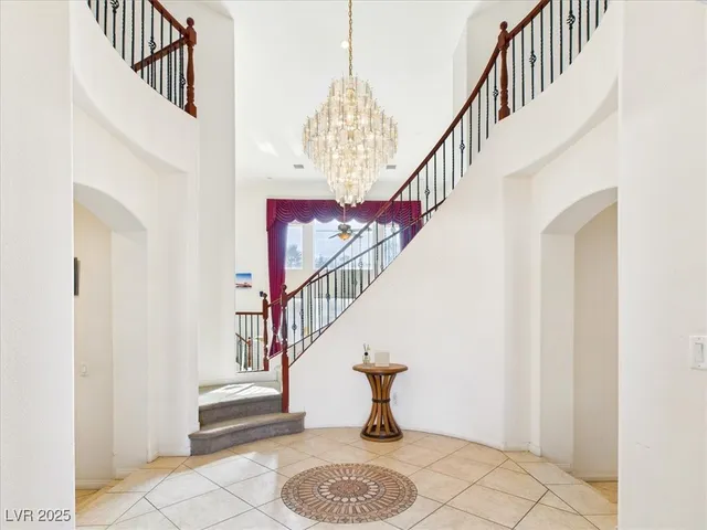 $1,188,000 | 321 Whispering Tree Avenue, Las Vegas, NV 89183