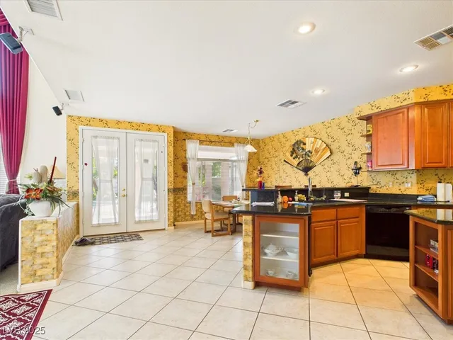 $1,188,000 | 321 Whispering Tree Avenue, Las Vegas, NV 89183