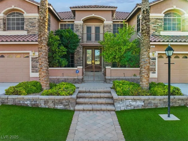 $1,188,000 | 321 Whispering Tree Avenue, Las Vegas, NV 89183