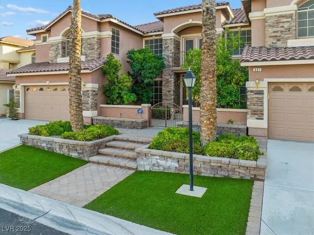 $1,188,000 | 321 Whispering Tree Avenue, Las Vegas, NV 89183