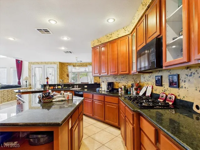 $1,188,000 | 321 Whispering Tree Avenue, Las Vegas, NV 89183