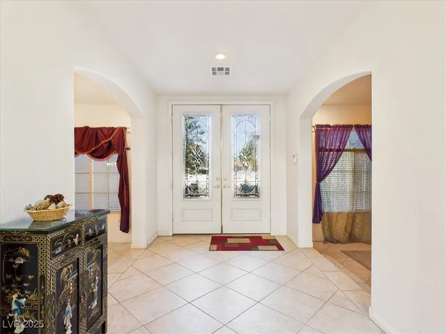 $1,188,000 | 321 Whispering Tree Avenue, Las Vegas, NV 89183