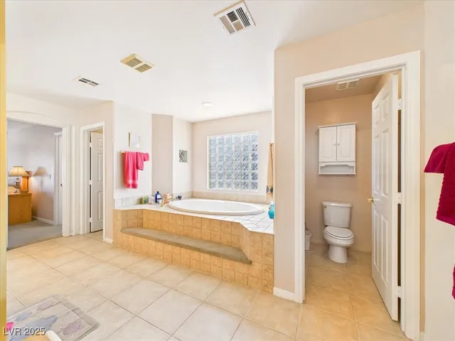 $1,188,000 | 321 Whispering Tree Avenue, Las Vegas, NV 89183