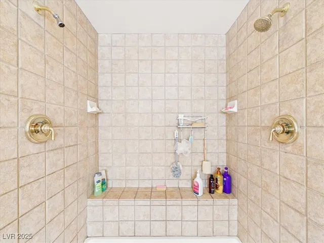 $1,188,000 | 321 Whispering Tree Avenue, Las Vegas, NV 89183