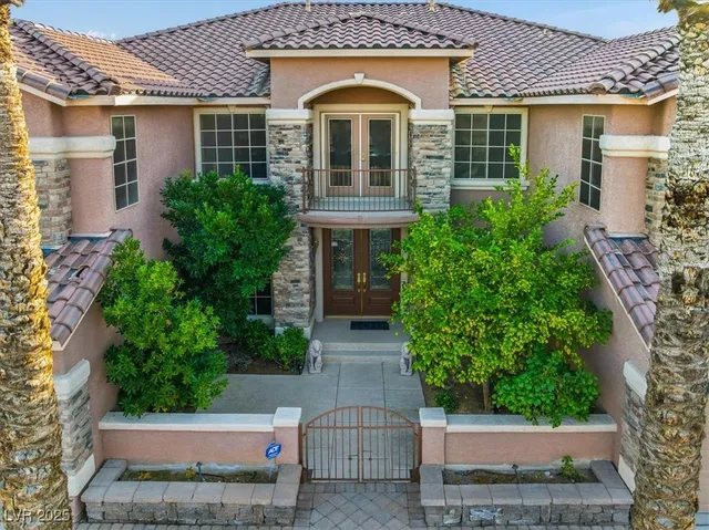 $1,188,000 | 321 Whispering Tree Avenue, Las Vegas, NV 89183