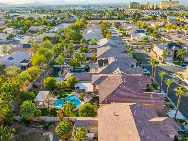 $1,188,000 | 321 Whispering Tree Avenue, Las Vegas, NV 89183
