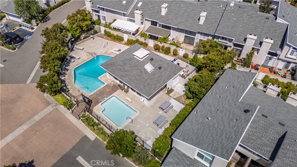 23102 Kimmore Terrace Valencia, CA 91355 - Photo 45 of 45 Association Pool/Spa and Clubhouse