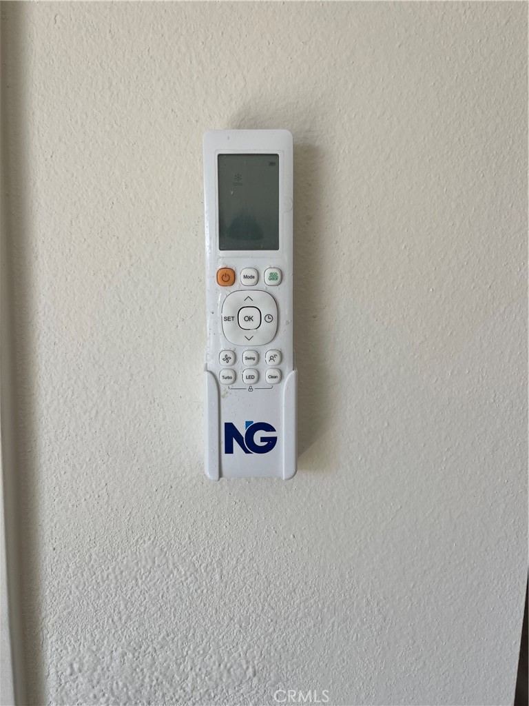 6600 Fishburn Avenue Bell, CA 90201 - Photo 25 of 65 MINI-SPLIT REMOTE CONTROL