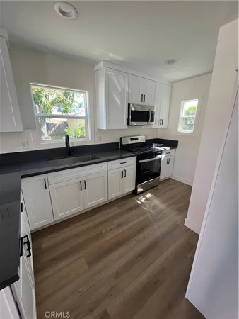 $1,090,000 | 6600 Fishburn Avenue, Bell, CA 90201