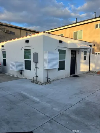 $1,090,000 | 6600 Fishburn Avenue, Bell, CA 90201