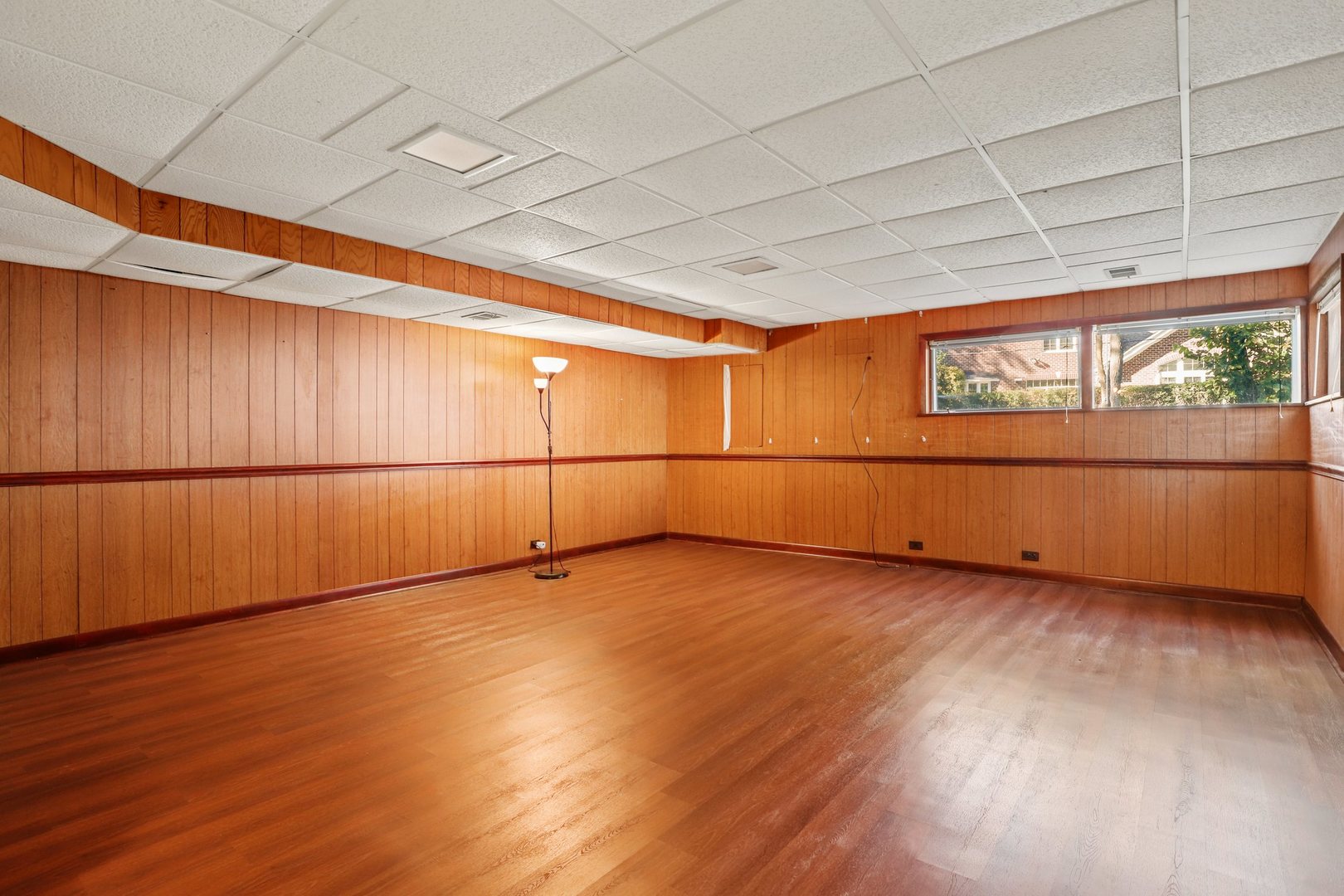 410 Ferndale Road Glenview, IL 60025 - Photo 20 of 34 a view of an empty room