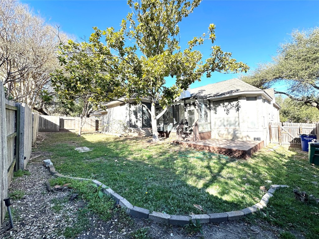 10305 Open Gate Drive Austin, TX 78726 - Photo 24 of 25 a view of a backyard with sitting area