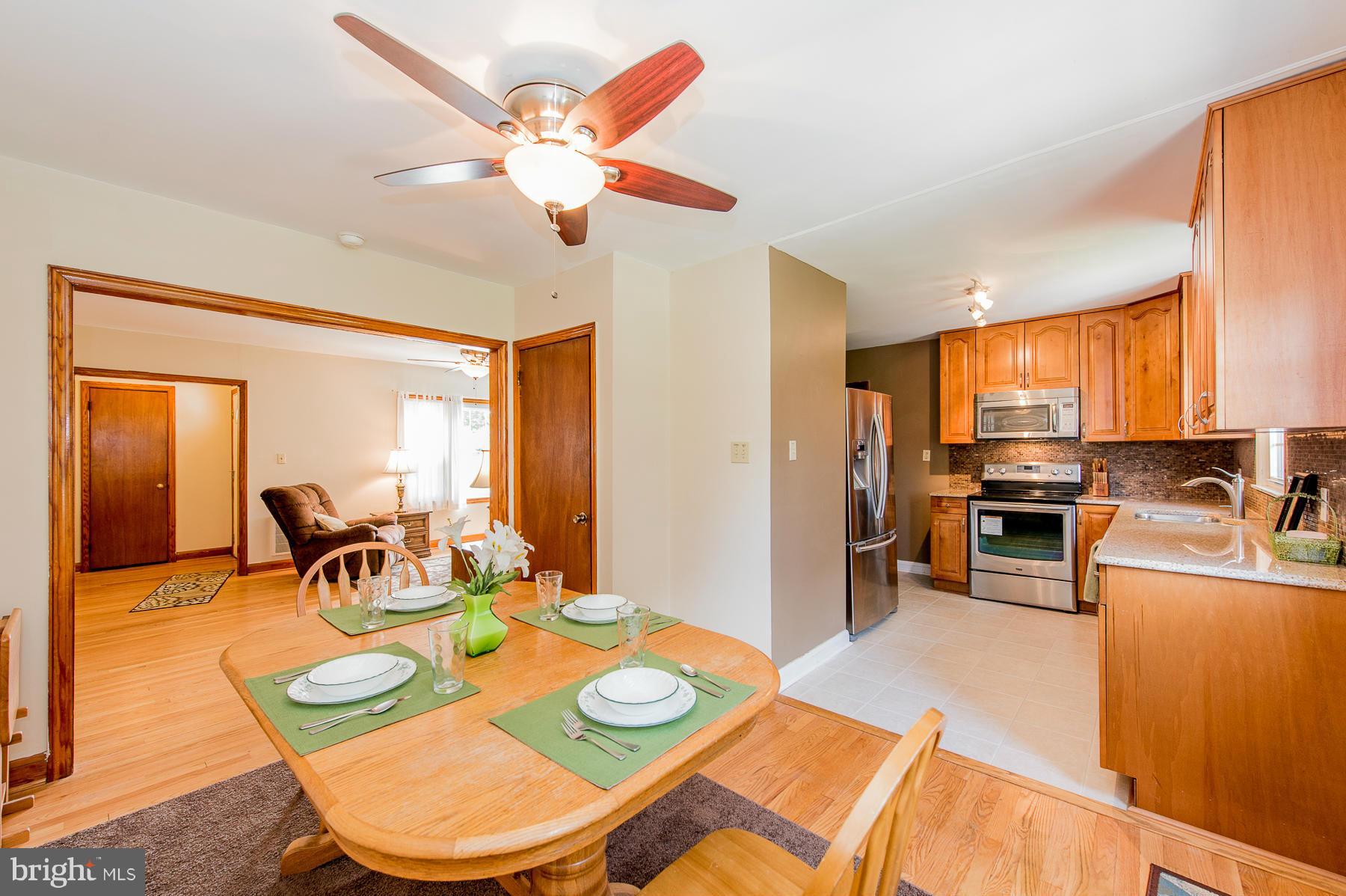 904 Hillcrest Road Hanover, MD 21076 - Photo 18 of 28 Dining Room