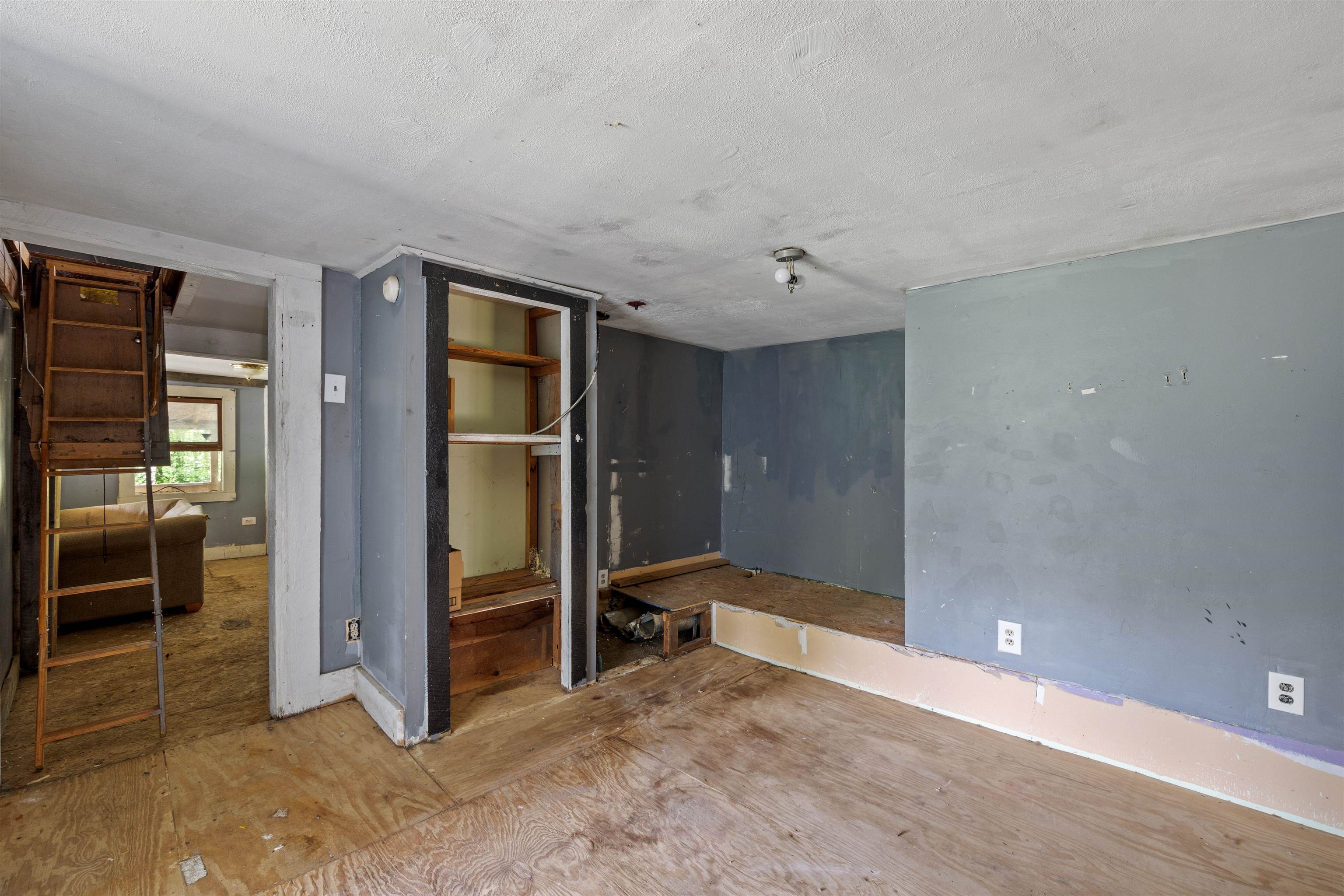 368 Straits Road New Hampton, NH 03256 - Photo 14 of 40