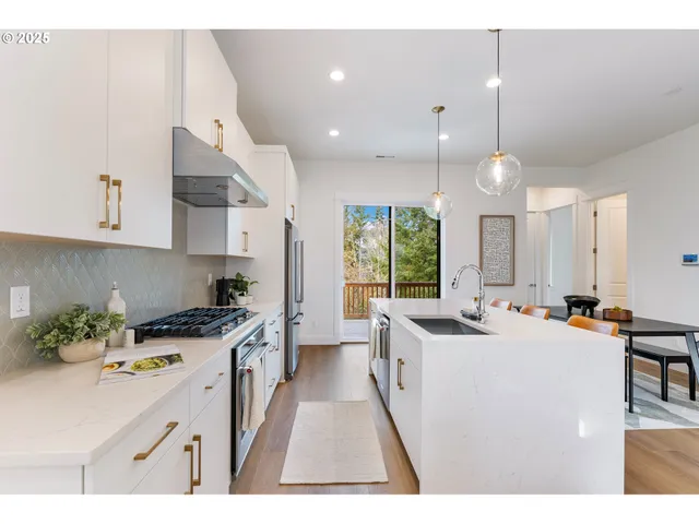 $774,000 | 16047 Northwest Holman Way, Unit L 59, Portland, OR 97229