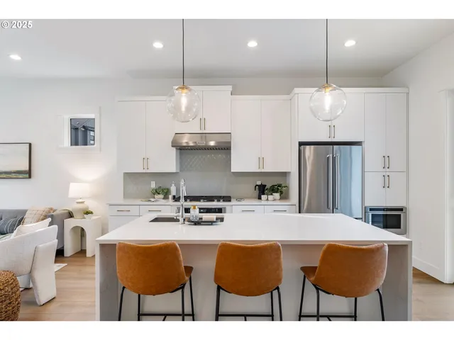 $774,000 | 16047 Northwest Holman Way, Unit L 59, Portland, OR 97229