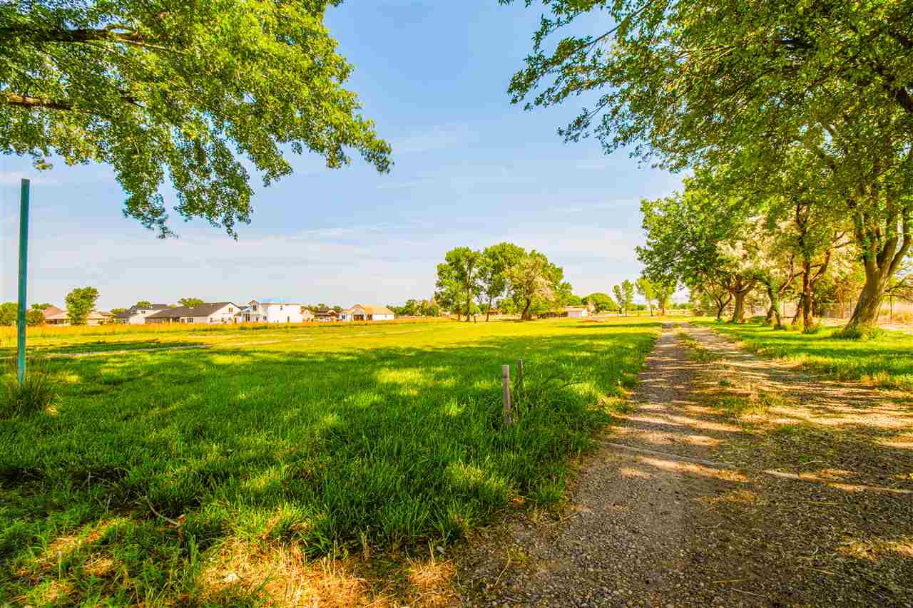 1862 J Road Fruita, CO 81521 - Photo 19 of 22 a view of a golf course with green space