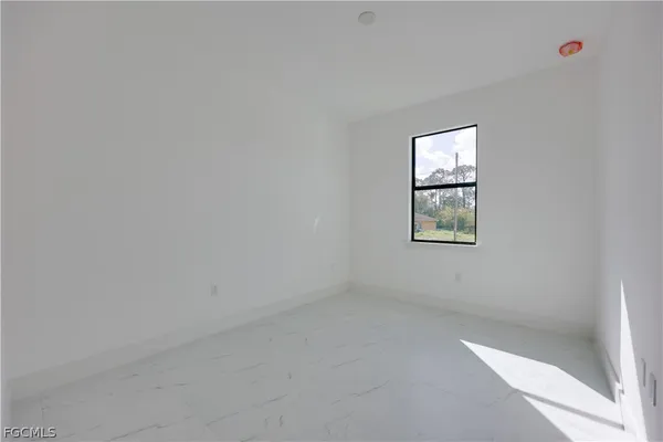 $1,850 | 714 West 12th Street, Lehigh Acres, FL 33972