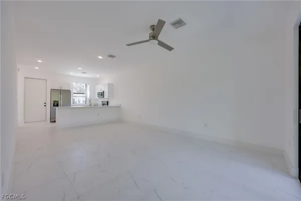 $1,850 | 714 West 12th Street, Lehigh Acres, FL 33972