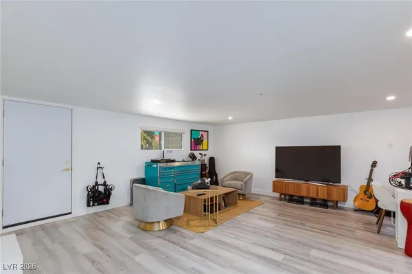 $3,995 | 1607 Pawnee Drive, Las Vegas, NV 89169