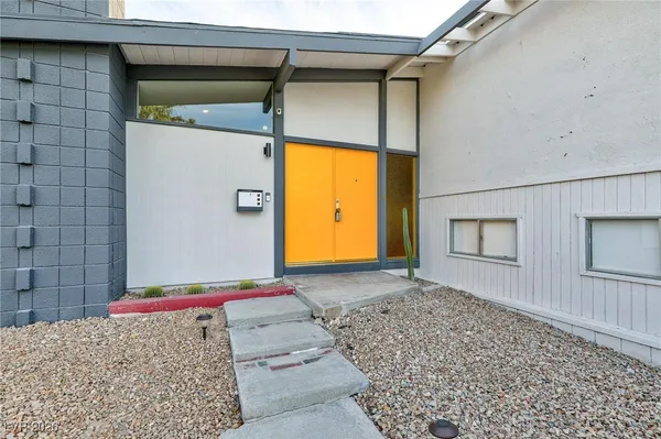 $3,995 | 1607 Pawnee Drive, Las Vegas, NV 89169